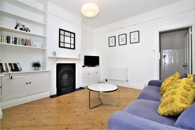 Cosy 2 Bedroom Victorian Townhouse In The Town Centre Bury St. Edmunds Bagian luar foto