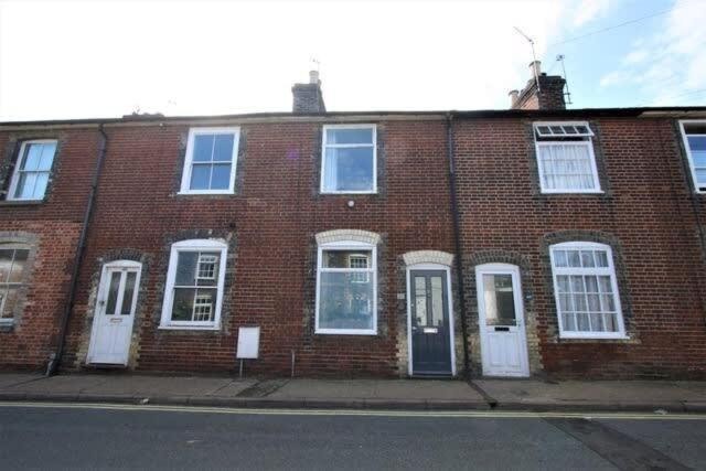 Cosy 2 Bedroom Victorian Townhouse In The Town Centre Bury St. Edmunds Bagian luar foto