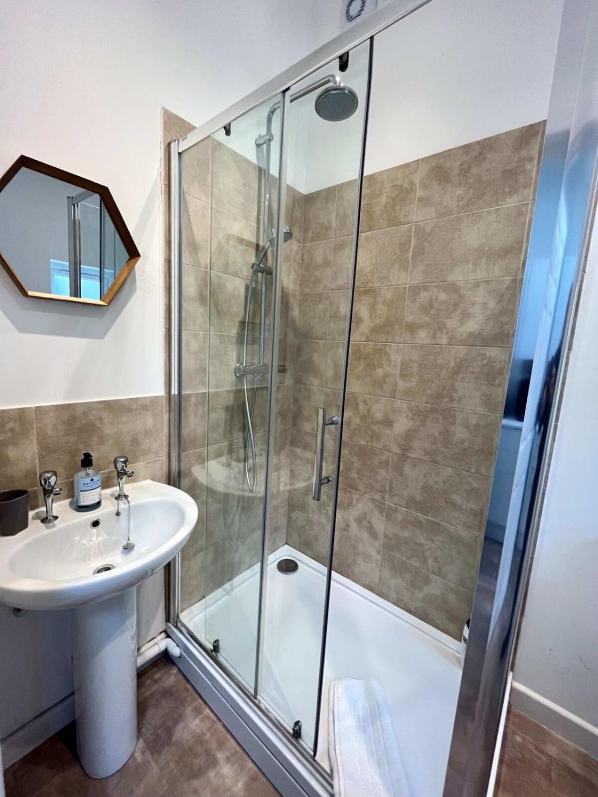 Cosy 2 Bedroom Victorian Townhouse In The Town Centre Bury St. Edmunds Bagian luar foto